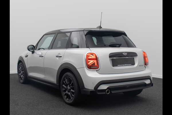 MINI 1.5 Cooper Steptr.Aut.-7 ** LED, LEDER, NAVI+, PANORAMA, HuD, KEYLESS, H&K SOUND, CAMERA ** 1e EIG - UNFALLFREI ** ** INFORMEER OOK NAAR ONZE AANTREKKELIJKE FINANCIAL-LEASE TARIEVEN **