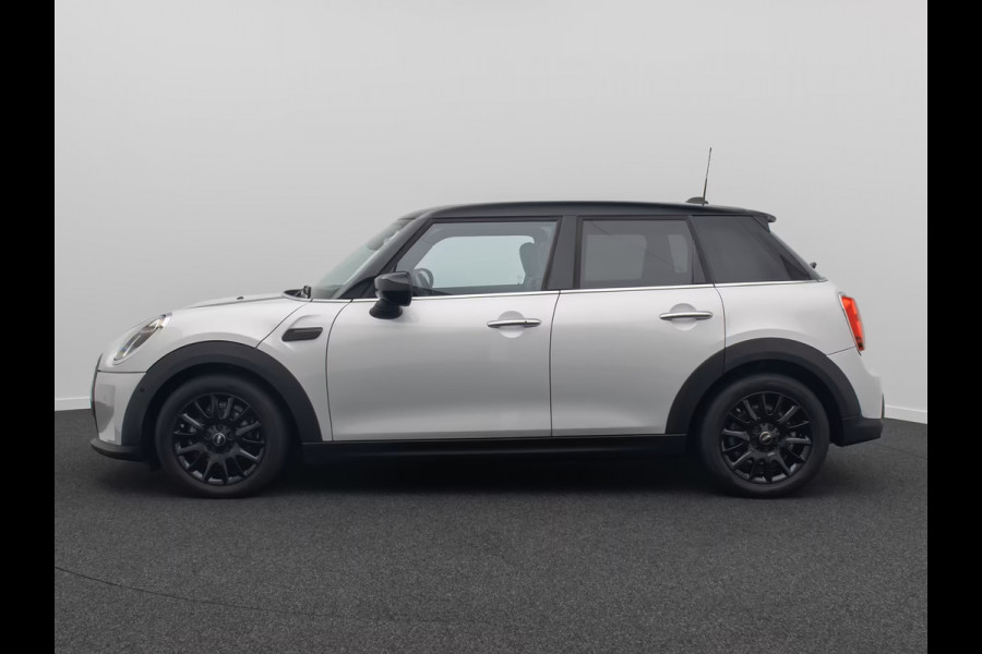 MINI 1.5 Cooper Steptr.Aut.-7 ** LED, LEDER, NAVI+, PANORAMA, HuD, KEYLESS, H&K SOUND, CAMERA ** 1e EIG - UNFALLFREI ** ** INFORMEER OOK NAAR ONZE AANTREKKELIJKE FINANCIAL-LEASE TARIEVEN **