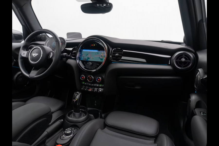 MINI 1.5 Cooper Steptr.Aut.-7 ** LED, LEDER, NAVI+, PANORAMA, HuD, KEYLESS, H&K SOUND, CAMERA ** 1e EIG - UNFALLFREI ** ** INFORMEER OOK NAAR ONZE AANTREKKELIJKE FINANCIAL-LEASE TARIEVEN **
