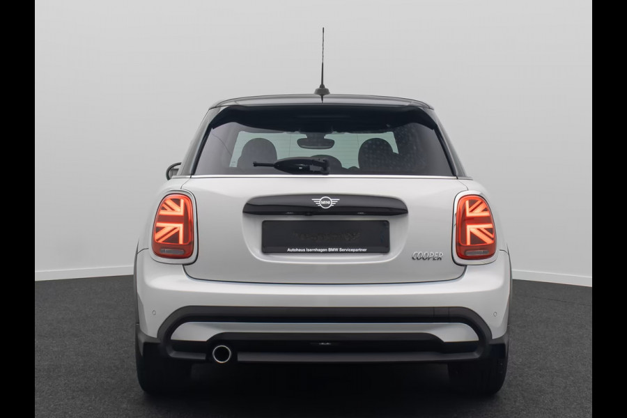 MINI 1.5 Cooper Steptr.Aut.-7 ** LED, LEDER, NAVI+, PANORAMA, HuD, KEYLESS, H&K SOUND, CAMERA ** 1e EIG - UNFALLFREI ** ** INFORMEER OOK NAAR ONZE AANTREKKELIJKE FINANCIAL-LEASE TARIEVEN **