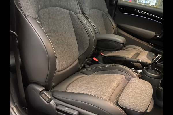 MINI 1.5 Cooper Classic (100kW/136pk) ** LED, HALF-LEDER, PANORAMA, KEYLESS, H&K, CAMERA, 17-inch LMV ** 1e EIG - UNFALLFREI ** ** INFORMEER OOK NAAR ONZE AANTREKKELIJKE FINANCIAL-LEASE TARIEVEN **