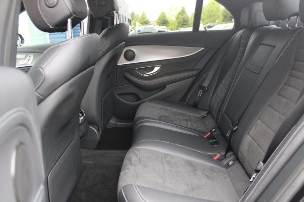 Mercedes-Benz E-Klasse 300e 320PK BUSINESS SOLUTION AMG NIGHT EDITION | MULTISPAAKS AMG VELGEN | 360° CAMERA | | TREKHAAK | MULTIBEAM MATRIX LED KOPLAMPEN | LED ACHTERLICHTEN | ELEKTRISCH VERSTELBARE VOORSTOELEN MET GEHEUGEN FUNCTIE |  ALCANTARA / KUNSTLEDEREN BEKLEDING | VOORSTOELEN VERWARMBAAR | FULL MAP MBUX AUGMENTED REALITY NAVIGATIE | VERKEERSLICHTWEERGAVE | APPLE CARPLAY / ANDROID AUTO | SFEERVERLICHTING | ELEKTRONIC CLIMATE CONTROL |