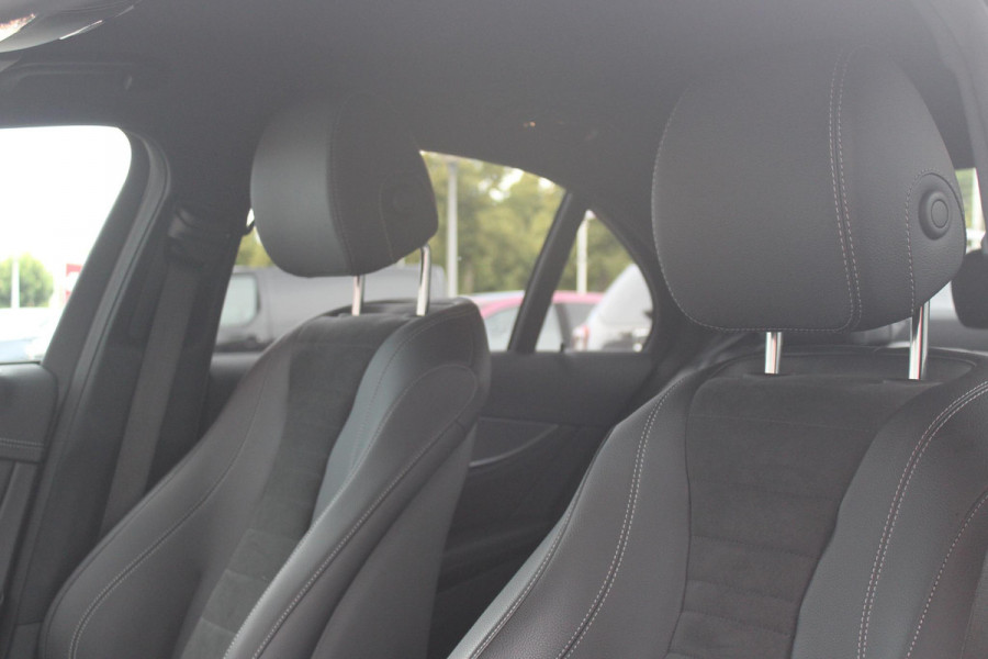 Mercedes-Benz E-Klasse 300e 320PK BUSINESS SOLUTION AMG NIGHT EDITION | MULTISPAAKS AMG VELGEN | 360° CAMERA | | TREKHAAK | MULTIBEAM MATRIX LED KOPLAMPEN | LED ACHTERLICHTEN | ELEKTRISCH VERSTELBARE VOORSTOELEN MET GEHEUGEN FUNCTIE |  ALCANTARA / KUNSTLEDEREN BEKLEDING | VOORSTOELEN VERWARMBAAR | FULL MAP MBUX AUGMENTED REALITY NAVIGATIE | VERKEERSLICHTWEERGAVE | APPLE CARPLAY / ANDROID AUTO | SFEERVERLICHTING | ELEKTRONIC CLIMATE CONTROL |