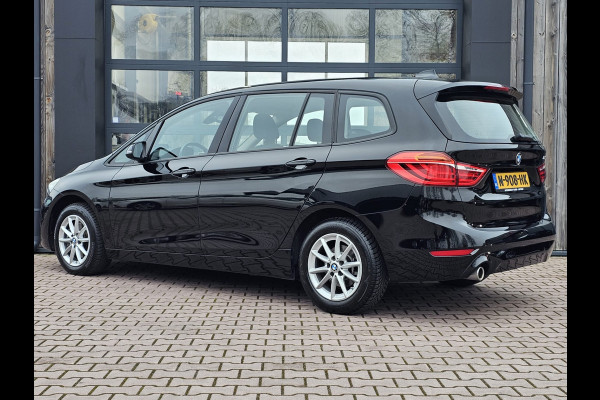 BMW 2 Serie Gran Tourer 218i Business Edition | Automaat | LED | Trekhaak | Stoelverwarming | PDC | Elek. achterklep | HUD | Navi |
