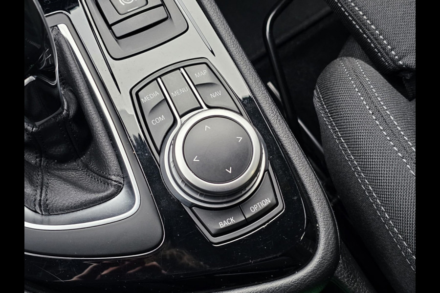 BMW 2 Serie Gran Tourer 218i Business Edition | Automaat | LED | Trekhaak | Stoelverwarming | PDC | Elek. achterklep | HUD | Navi |