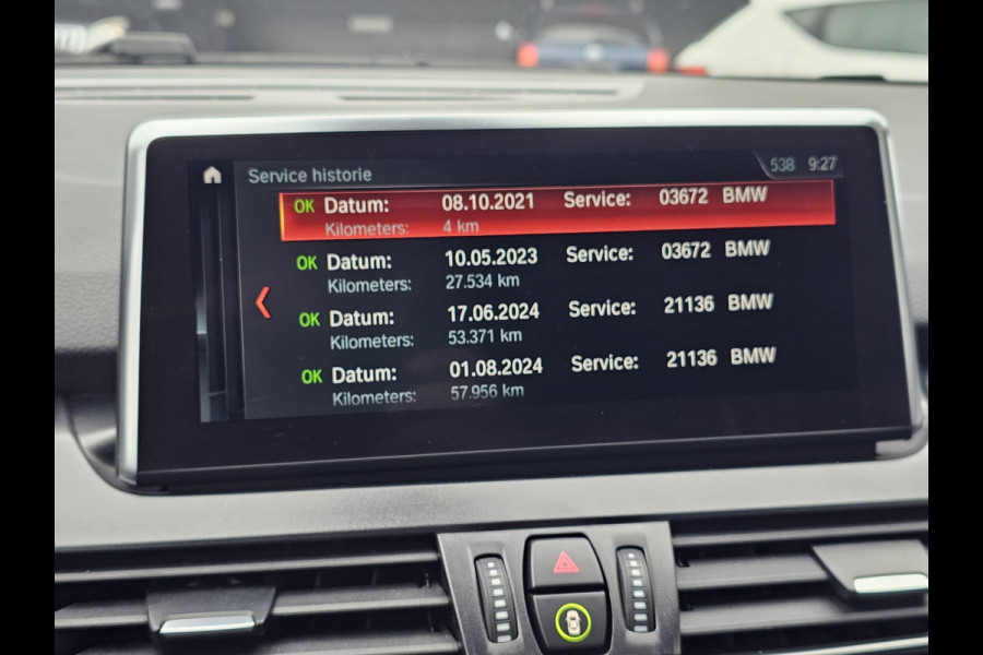 BMW 2 Serie Gran Tourer 218i Business Edition | Automaat | LED | Trekhaak | Stoelverwarming | PDC | Elek. achterklep | HUD | Navi |