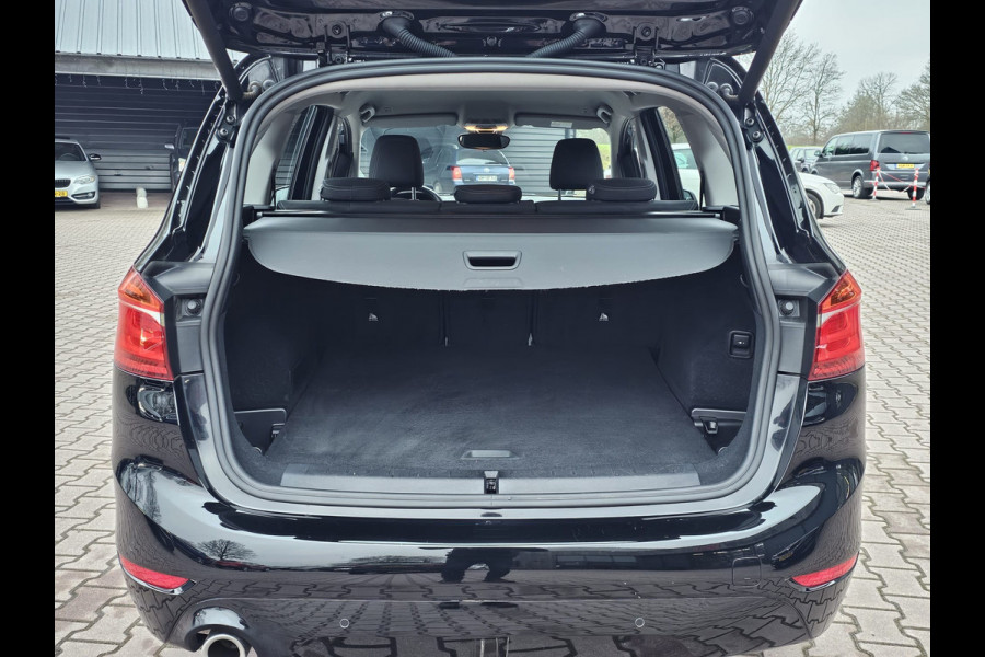 BMW 2 Serie Gran Tourer 218i Business Edition | Automaat | LED | Trekhaak | Stoelverwarming | PDC | Elek. achterklep | HUD | Navi |