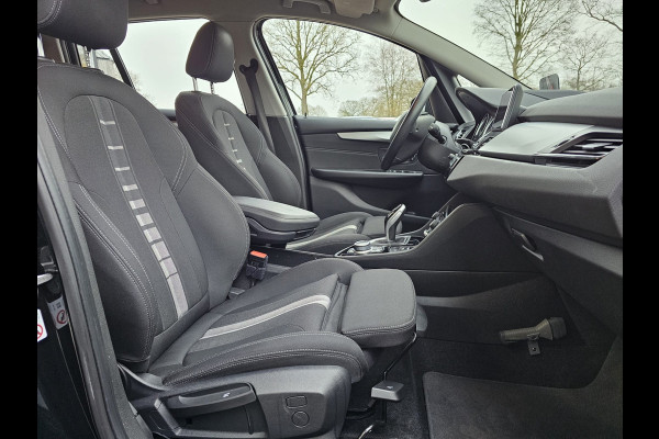 BMW 2 Serie Gran Tourer 218i Business Edition | Automaat | LED | Trekhaak | Stoelverwarming | PDC | Elek. achterklep | HUD | Navi |