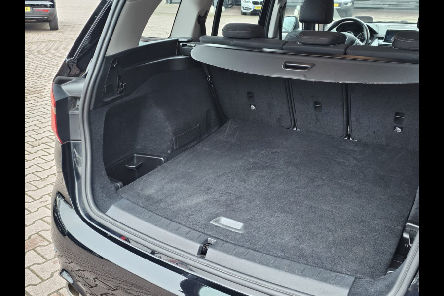 BMW 2 Serie Gran Tourer 218i Business Edition | Automaat | LED | Trekhaak | Stoelverwarming | PDC | Elek. achterklep | HUD | Navi |