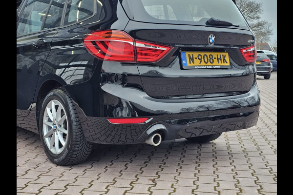 BMW 2 Serie Gran Tourer 218i Business Edition | Automaat | LED | Trekhaak | Stoelverwarming | PDC | Elek. achterklep | HUD | Navi |