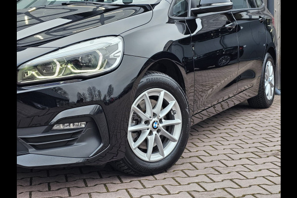 BMW 2 Serie Gran Tourer 218i Business Edition | Automaat | LED | Trekhaak | Stoelverwarming | PDC | Elek. achterklep | HUD | Navi |