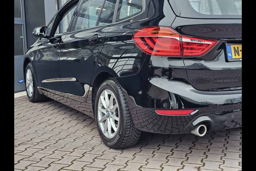 BMW 2 Serie Gran Tourer 218i Business Edition | Automaat | LED | Trekhaak | Stoelverwarming | PDC | Elek. achterklep | HUD | Navi |