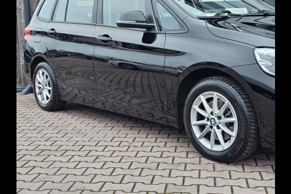 BMW 2 Serie Gran Tourer 218i Business Edition | Automaat | LED | Trekhaak | Stoelverwarming | PDC | Elek. achterklep | HUD | Navi |