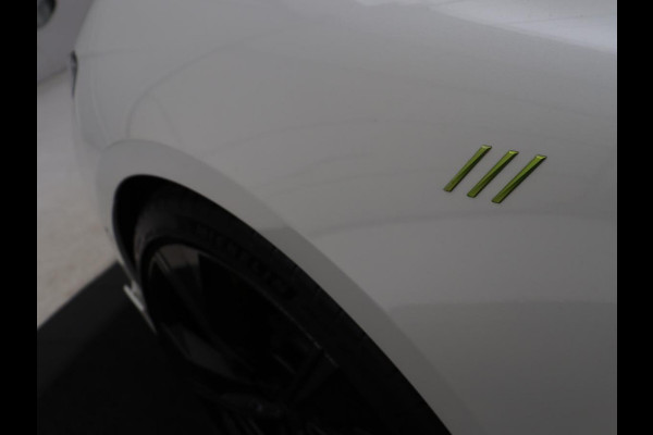 Peugeot 508 1.6 HYbrid Peugeot Sport Engineered | 360pk | Panoramadak | Alcantara | Focal Sound | Stoelverwarming | 360 Camera | Massage | Memory | Sfeerverlichting | Adaptive cruise | PSE | PHEV | Plug In