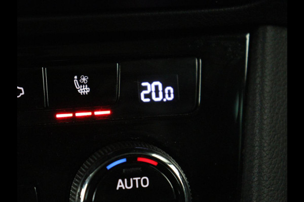 Škoda Superb 1.4 TSI iV Laurin & Klement | Panoramadak | Stoelventilatie | Leder | Trekhaak | Canton Sound | Virtual Cockpit | Navigatie | Memory | Achterbankverwarming | Full LED | Keyless | Carplay | PHEV