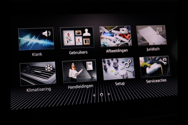 Škoda Superb 1.4 TSI iV Laurin & Klement | Panoramadak | Stoelventilatie | Leder | Trekhaak | Canton Sound | Virtual Cockpit | Navigatie | Memory | Achterbankverwarming | Full LED | Keyless | Carplay | PHEV