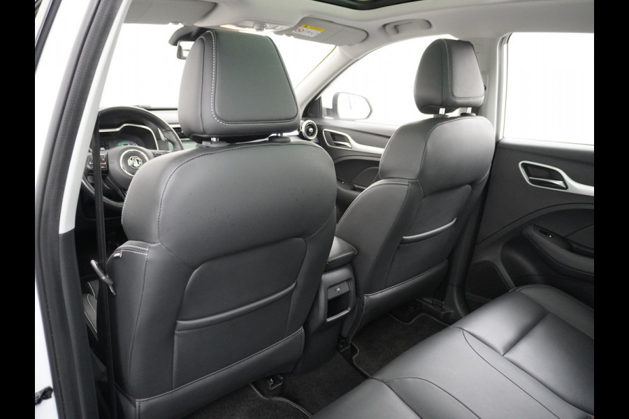 MG ZS AUT. EV Leder Pano-dak Adaptive-Cruise Apple Carplay Android Luxury Navi Camera Airco DAB+ EV45kWh Connected-Services Elec.Stoel+Verwarmd Keyless Lane/Speed Assist Bluetooth Led ESP BAS ASR Botswaarsch.Systeem Bordherkenning Lmv Pdc 3 fase laden