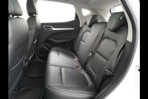 MG ZS AUT. EV Leder Pano-dak Adaptive-Cruise Apple Carplay Android Luxury Navi Camera Airco DAB+ EV45kWh Connected-Services Elec.Stoel+Verwarmd Keyless Lane/Speed Assist Bluetooth Led ESP BAS ASR Botswaarsch.Systeem Bordherkenning Lmv Pdc 3 fase laden