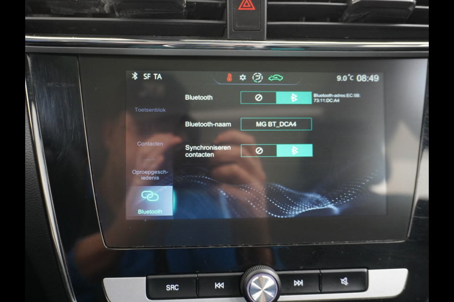 MG ZS AUT. EV Leder Pano-dak Adaptive-Cruise Apple Carplay Android Luxury Navi Camera Airco DAB+ EV45kWh Connected-Services Elec.Stoel+Verwarmd Keyless Lane/Speed Assist Bluetooth Led ESP BAS ASR Botswaarsch.Systeem Bordherkenning Lmv Pdc 3 fase laden