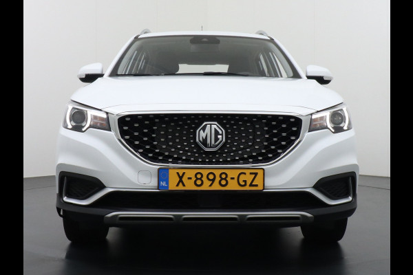 MG ZS AUT. EV Leder Pano-dak Adaptive-Cruise Apple Carplay Android Luxury Navi Camera Airco DAB+ EV45kWh Connected-Services Elec.Stoel+Verwarmd Keyless Lane/Speed Assist Bluetooth Led ESP BAS ASR Botswaarsch.Systeem Bordherkenning Lmv Pdc 3 fase laden