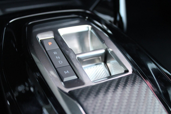 Peugeot 2008 1.2 Hybrid 145PK AUTOMAAT ALLURE | NIEUWE AUTO! | CAMERA VOOR + ACHTER | KEYLESS ENTRY/START | PARKEERSENSOREN VOOR + ACHTER | DODEHOEK DETECTIE | 17" LICHTMETALEN VELGEN | ADAPTIVE CRUISE CONTROL | CLIMATE CONTROL | STOEL VERWARMING | DRAADLOZE APPLE CARPLAY/ANDROID AUTO |