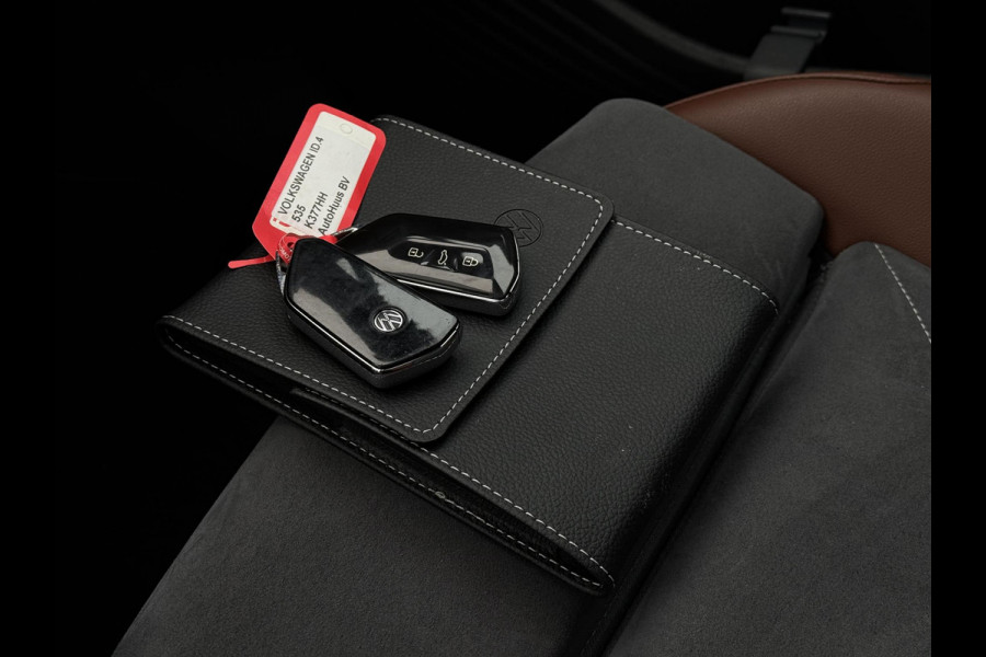 Volkswagen ID.4 First Max 77 kWh | SOH 91% | Warmtepomp | Trekhaak | Panorama | IQ- Light | 360 Camera |