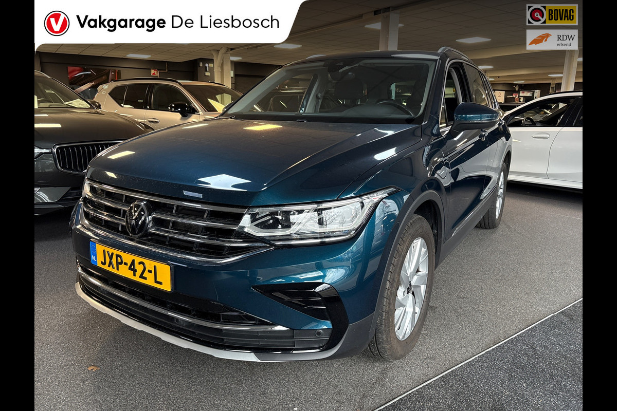 Volkswagen Tiguan 1.4 TSI eHybrid,Business+,navi,camera,apple carplay,stoelverw.IQ light