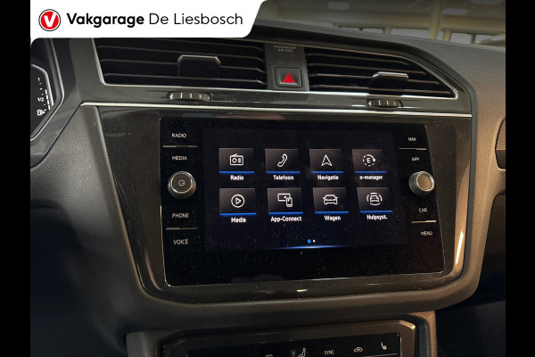 Volkswagen Tiguan 1.4 TSI eHybrid,Business+,navi,camera,apple carplay,stoelverw.IQ light