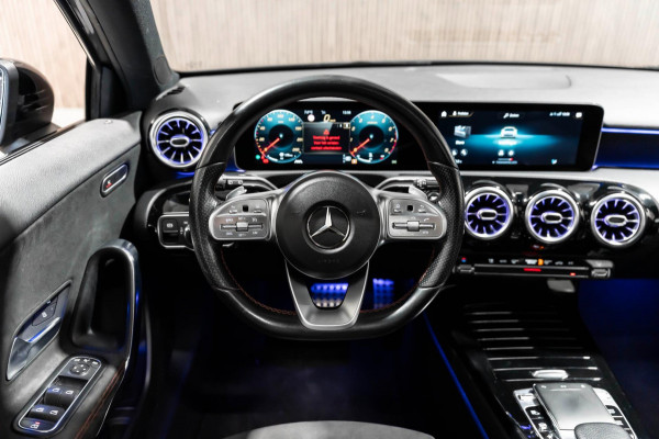 Mercedes-Benz A-Klasse 200 AMG PANO LED CAMERA