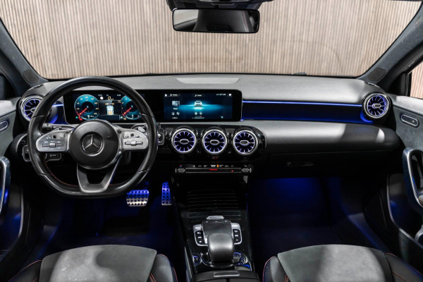 Mercedes-Benz A-Klasse 200 AMG PANO LED CAMERA