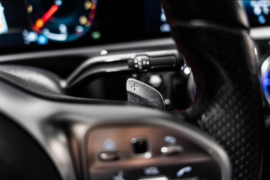 Mercedes-Benz A-Klasse 200 AMG PANO LED CAMERA