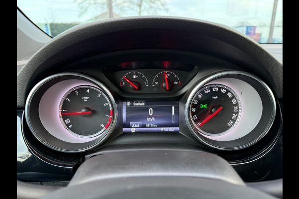 Opel Astra 1.6 Turbo Innovation - Automaat - Navi - Leder - Parkeerhulp - Org.NL