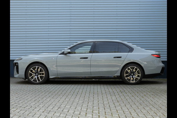 BMW i7 xDrive60 - M-Sport Pro - Executive Drive Pro - Bowers & Wilkins - Driving Ass Prof