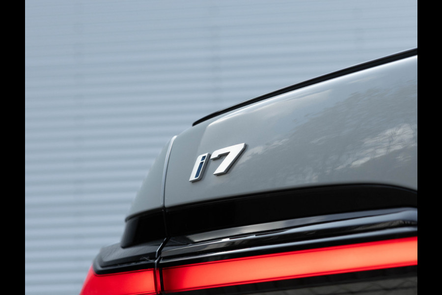BMW i7 xDrive60 - M-Sport Pro - Executive Drive Pro - Bowers & Wilkins - Driving Ass Prof