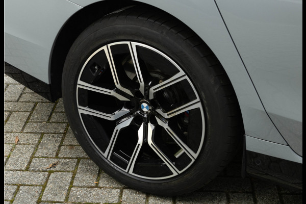 BMW i7 xDrive60 - M-Sport Pro - Executive Drive Pro - Bowers & Wilkins - Driving Ass Prof