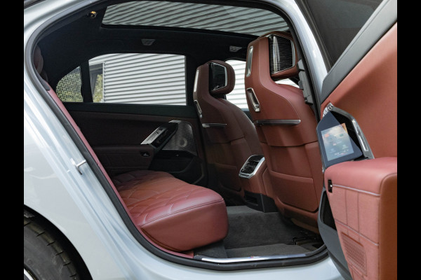 BMW i7 xDrive60 - M-Sport Pro - Executive Drive Pro - Bowers & Wilkins - Driving Ass Prof