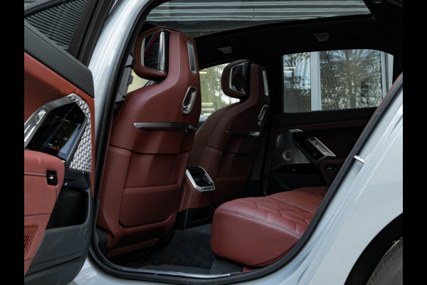 BMW i7 xDrive60 - M-Sport Pro - Executive Drive Pro - Bowers & Wilkins - Driving Ass Prof