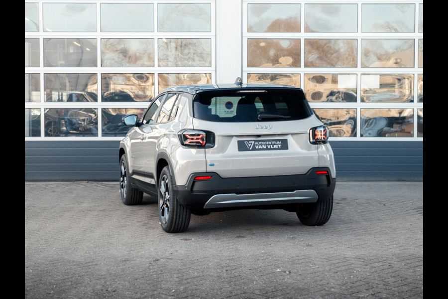 Jeep Avenger Summit 54 kWh | Uit voorraad leverbaar | Schuif/Kanteldak | Winter Pack | Infotainment&Convenience Pack | Warmtepomp