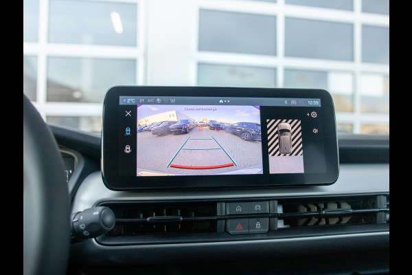 Jeep Avenger Summit 54 kWh | Uit voorraad leverbaar | Schuif/Kanteldak | Winter Pack | Infotainment&Convenience Pack | Warmtepomp