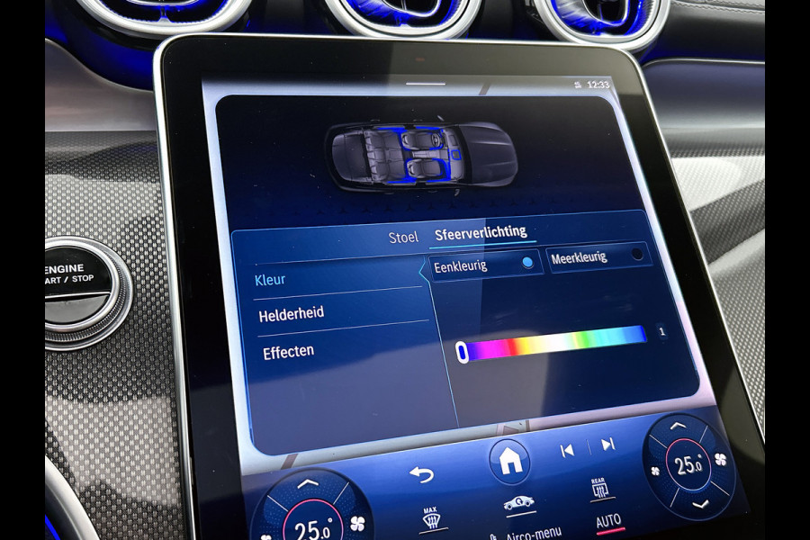 Mercedes-Benz GLC 300 e 4MATIC AMG Plug-In Hybride | 360  graden Camera | Memory seats | Schuifkanteldak | Sfeerverlichting | Chroompakket | Keyless entry Inclusief 24 maanden MB Certified garantie voor Europa.