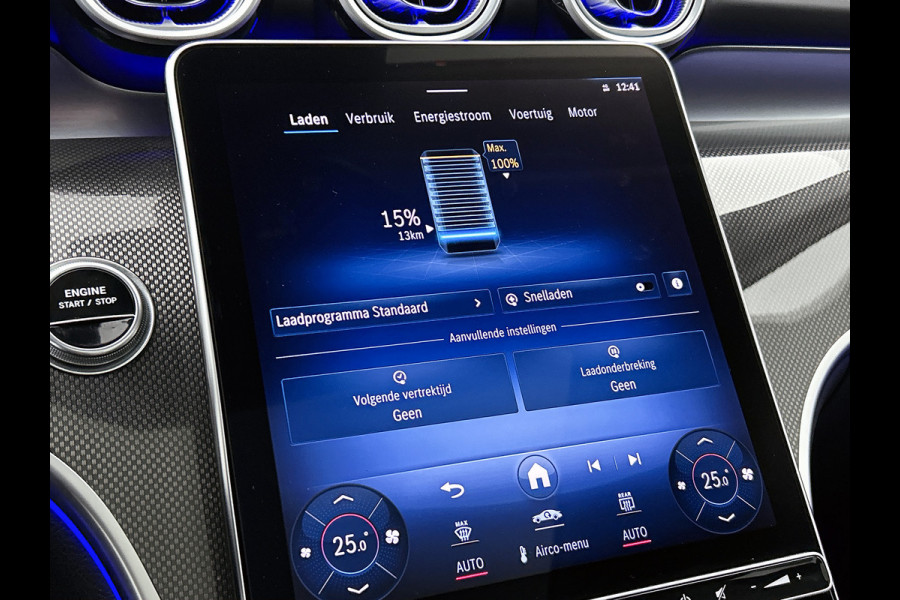 Mercedes-Benz GLC 300 e 4MATIC AMG Plug-In Hybride | 360  graden Camera | Memory seats | Schuifkanteldak | Sfeerverlichting | Chroompakket | Keyless entry Inclusief 24 maanden MB Certified garantie voor Europa.