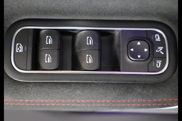 Mercedes-Benz CLA-Klasse 250 e AMG Line / AUT / Digital Cockpit / Cruise Control / Sfeerverlichting / Camera / Pano