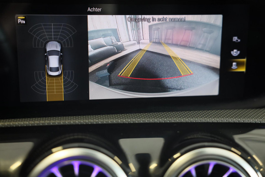 Mercedes-Benz CLA-Klasse 250 e AMG Line / AUT / Digital Cockpit / Cruise Control / Sfeerverlichting / Camera / Pano