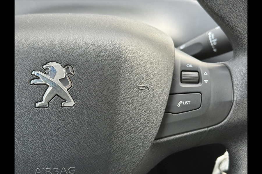 Peugeot 208 1.2 PureTech Blue Lion Navi,Airco,Cruise,5 Deurs,N.A.P,Weinig km,D-riem recent vv,Nieuwe Apk bij Aflevering