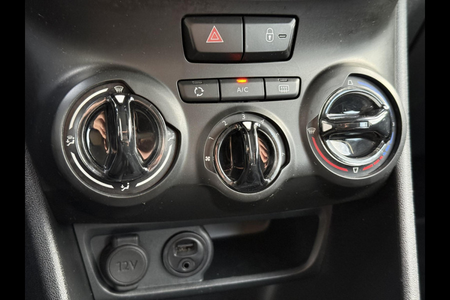 Peugeot 208 1.2 PureTech Blue Lion Navi,Airco,Cruise,5 Deurs,N.A.P,Weinig km,D-riem recent vv,Nieuwe Apk bij Aflevering