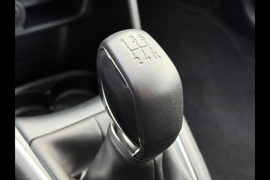 Peugeot 208 1.2 PureTech Blue Lion Navi,Airco,Cruise,5 Deurs,N.A.P,Weinig km,D-riem recent vv,Nieuwe Apk bij Aflevering