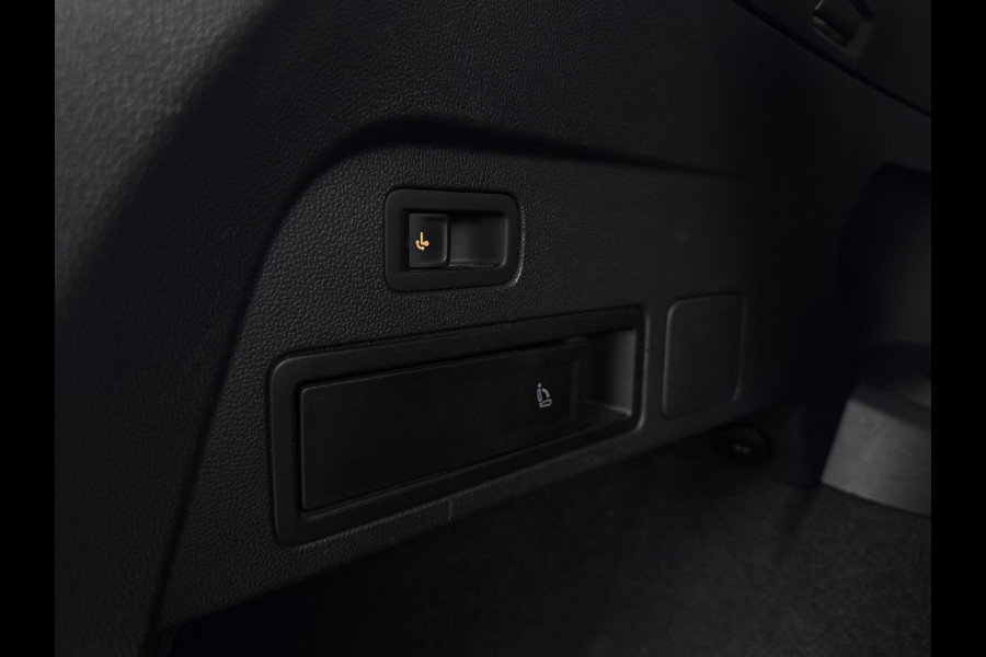 Volkswagen Tiguan Allspace 1.4 TSI R-line | 7 pers. | Pano | Trekhaak | Leer | Memory | Matrix | 360 | Carplay |