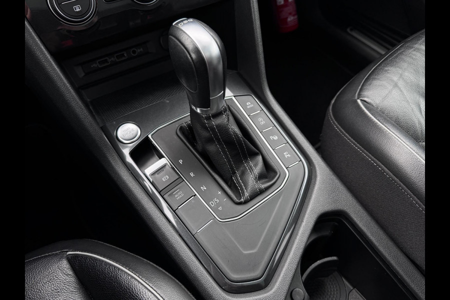 Volkswagen Tiguan Allspace 1.4 TSI R-line | 7 pers. | Pano | Trekhaak | Leer | Memory | Matrix | 360 | Carplay |