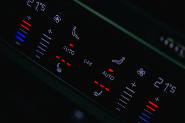 Audi RSQ8 4.0 TFSI quattro ABT audi exclusive | ABT-R | 1 of 125 | Ceramic | Full Carbon | Verwarmde en verkoelde sportstoelen | B/O |