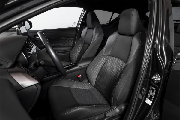 Toyota C-HR 2.0 Hybrid Dynamic | Adapt. Cruise | Stoel-+Stuurverw. | PDC | Camera | NAV+App. Connect | ECC | Afn. Trekhaak | LM 18" |